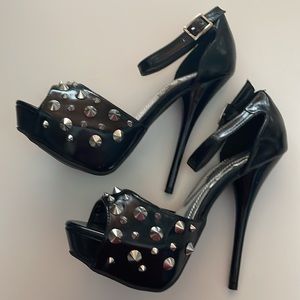 Liliana Studded Stiletto Black/Silver Size 7